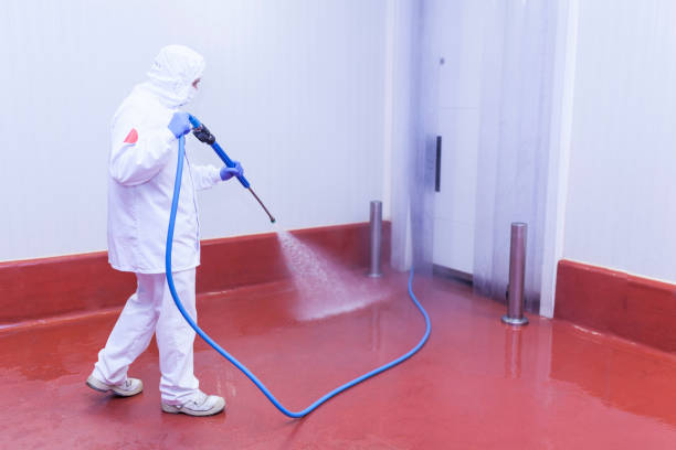 Best Machinery and Equipment Cleaning  in Country Clu, FL